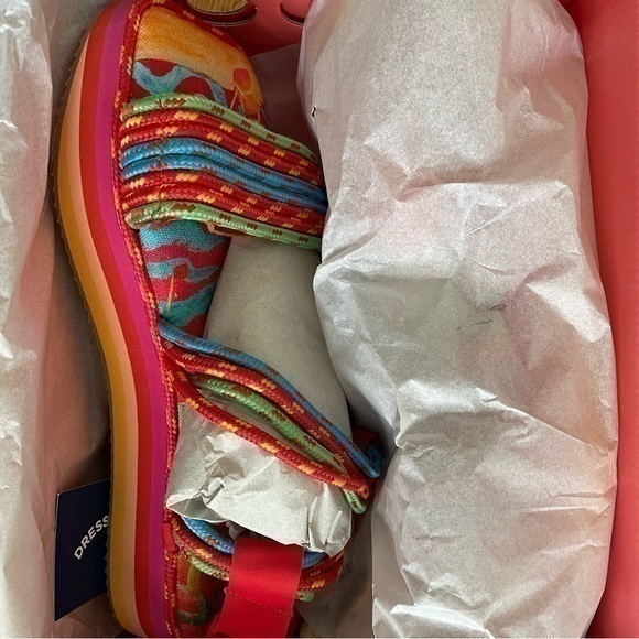 Farm Rio Sandals Size 10 - Picture 2 of 4